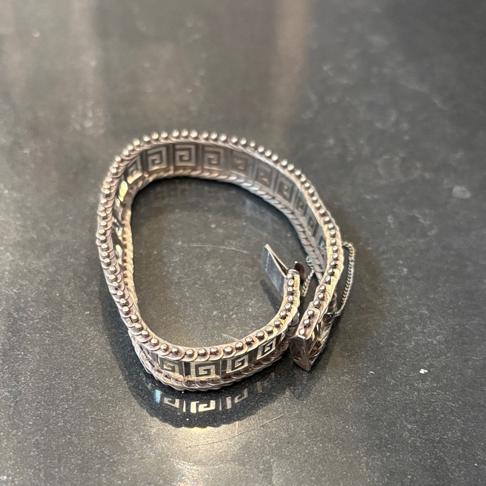 Silver Geometric Pattern Bracelet - Picture 5 of 12